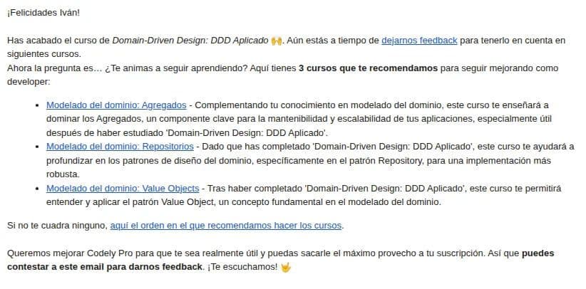 Ejemplo de correo de sugerencias por IA